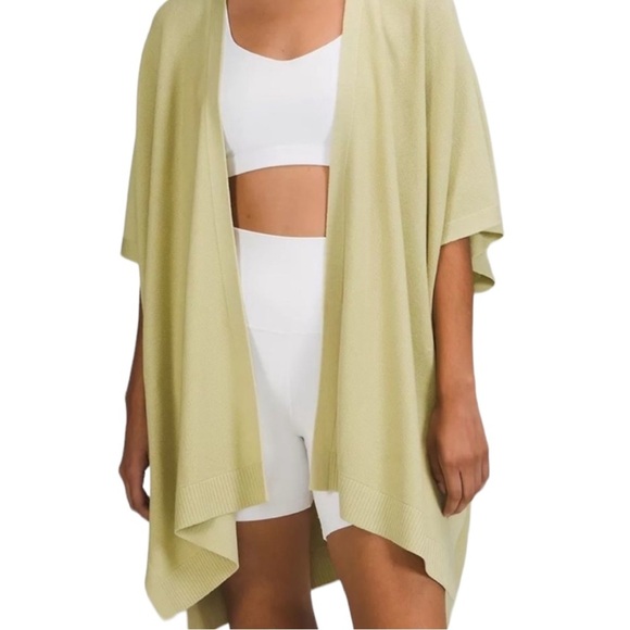 Lululemon Wrap Merino Wool Silk Blend Short Sleeve Wrap Dew Green One Size - Picture 5 of 6